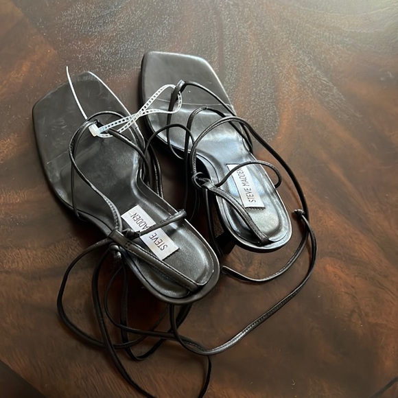 Steve Madden Khari Heeled Sandals. - Picture 13 of 13